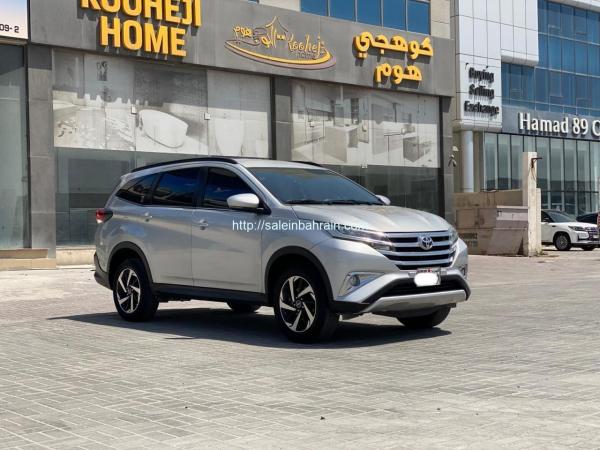 Toyota Rush / 2022 (Silver)