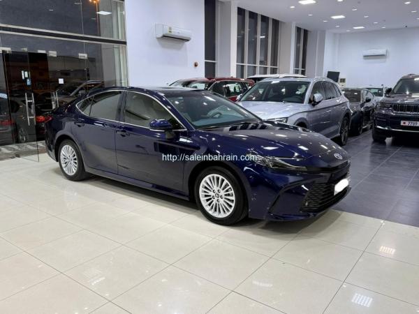 Toyota Camry LE 2025 (Blue) 