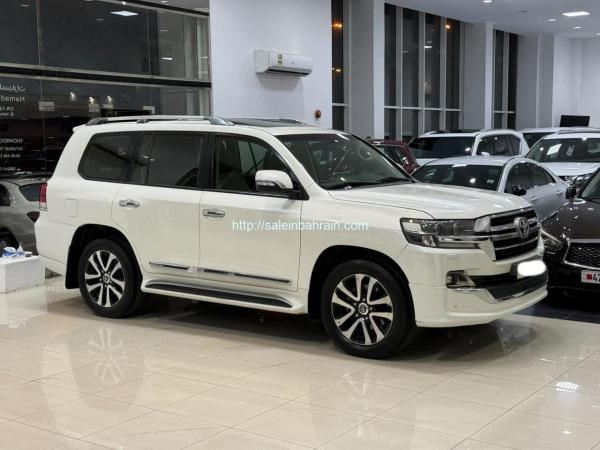Toyots Land Cruiser GXR 2019 (Pearl)