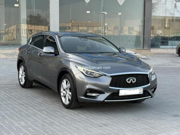Infiniti Q30 / 2019 (Grey)