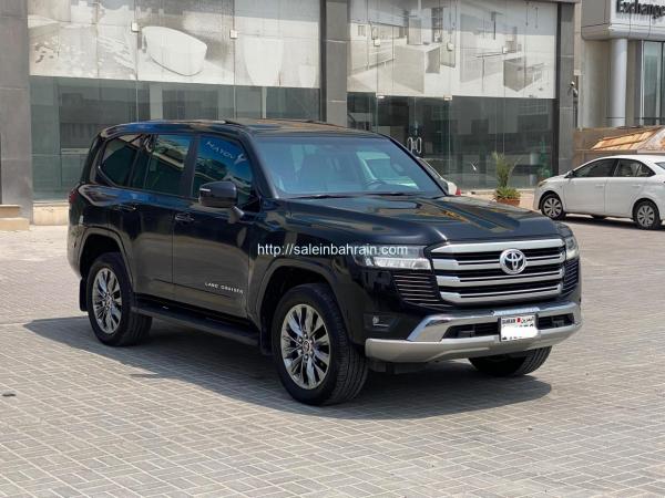 Toyota Land Cruiser GX-R 2023 (Black)