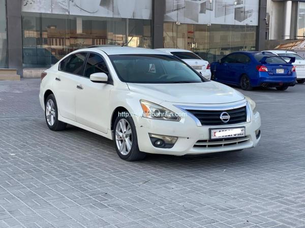 Nissan Altima 2016 (White)