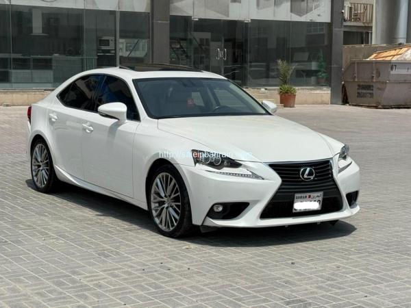 Lexus IS-300 / 2016 (White)