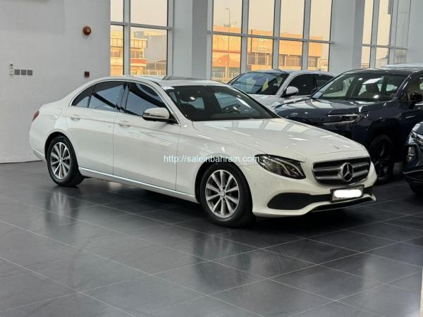 Mercedes Benz E-200 / 2017 (White)