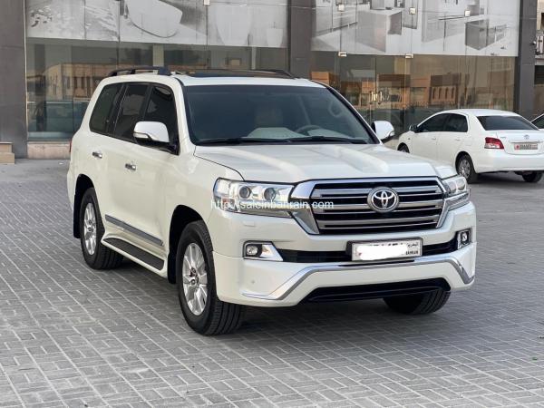 Toyota Land Cruiser GX-R 2018 (Pearl)