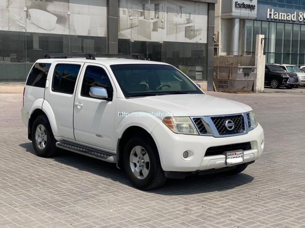 Nissan Pathfinder 2008 (White)