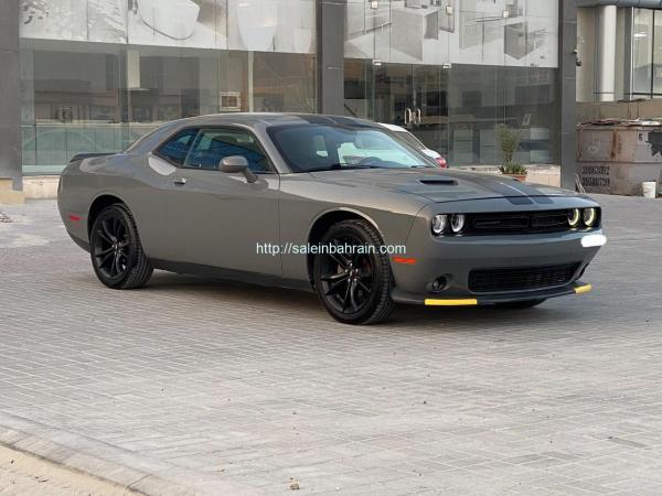 Dodge Challenger SXT 2018 (Grey)