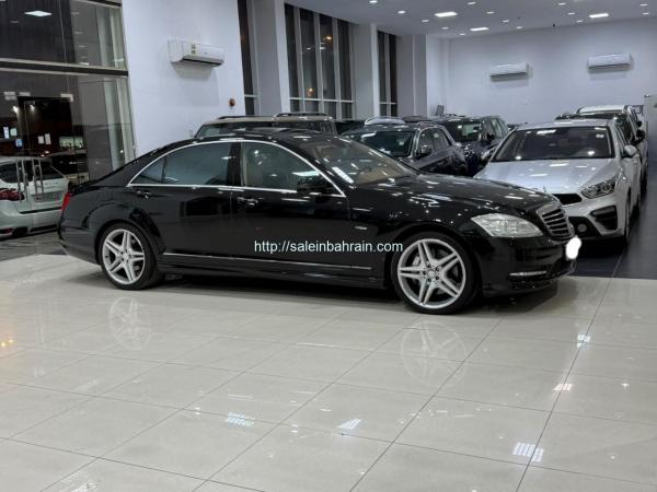 Mercedes Benz S-500 / 2012 (Black)