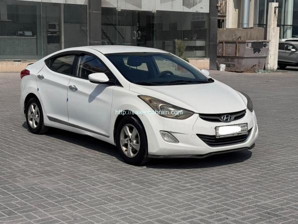 Hyundai Elantra 2016 (White)
